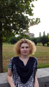 Io, a Vicenza, città Patrimonio dell'Umanità" UNESCO, dal 2010. Sullo sfondo Villa "La Rotonda" di Andrea Palladio,